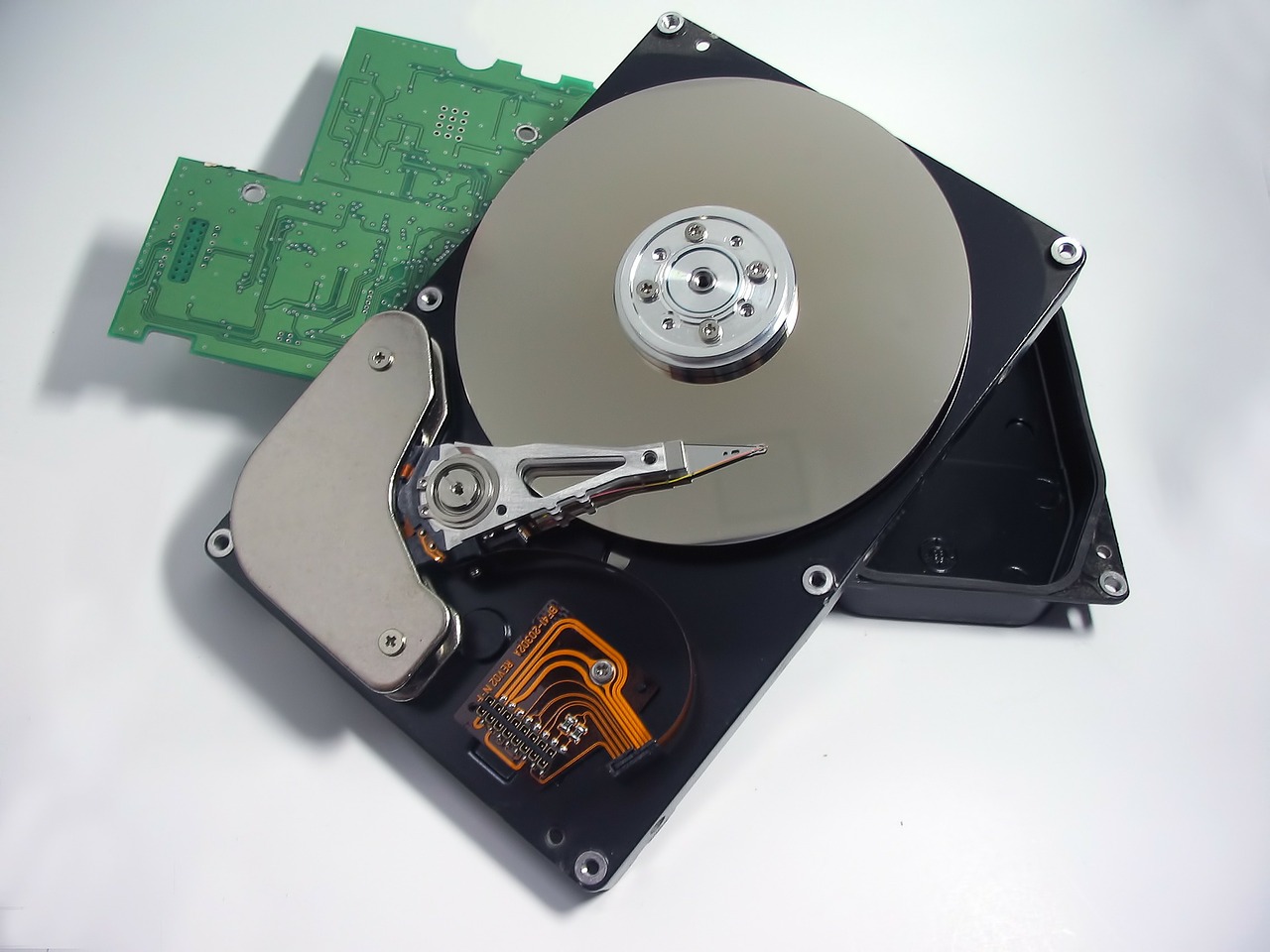 Superposición Autonomía Sumergir Tres consejos para elegir una unidad de disco duro fiable